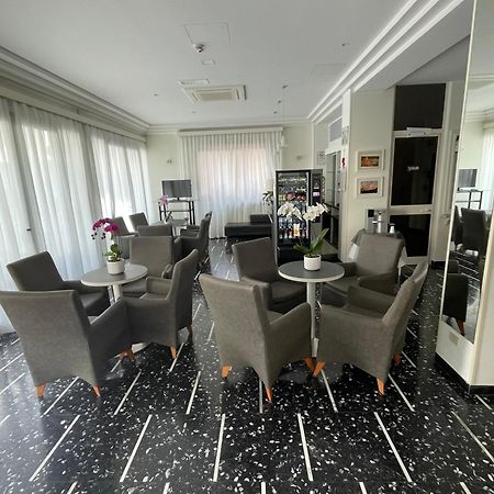 Hotel D'Annunzio Cattolica Dış mekan fotoğraf